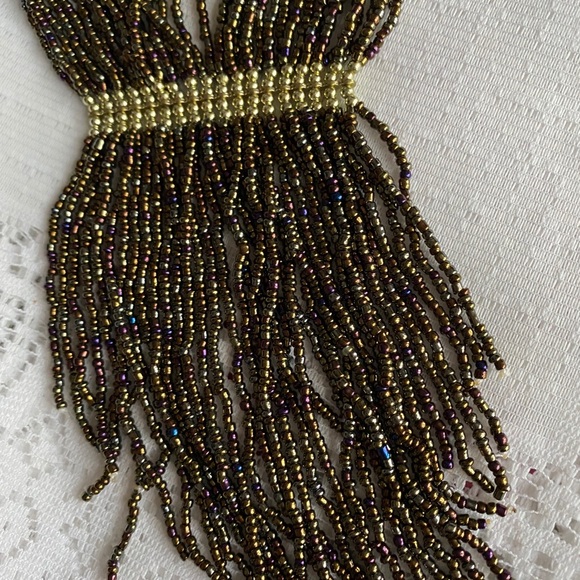 Lovely beads uniquely styled Necklace - Picture 6 of 7